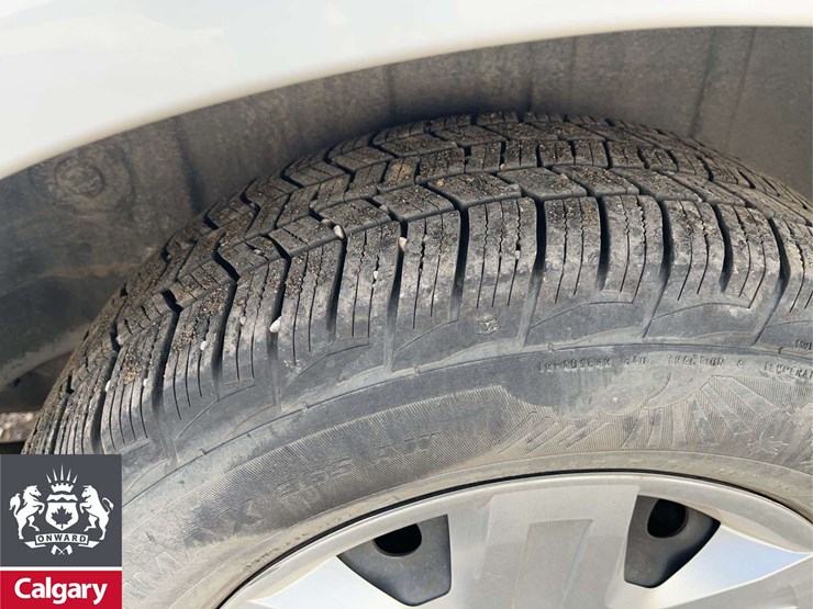 2012-dodge-grand-caravan-sxt-image-9