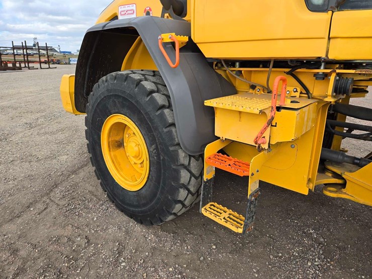 2022-volvo-l60h-image-19