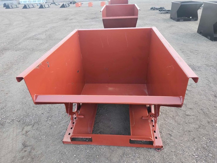 self-dumping-hopper-with-fork-pockets-image-5