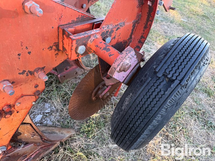 massey-ferguson-57-image-19