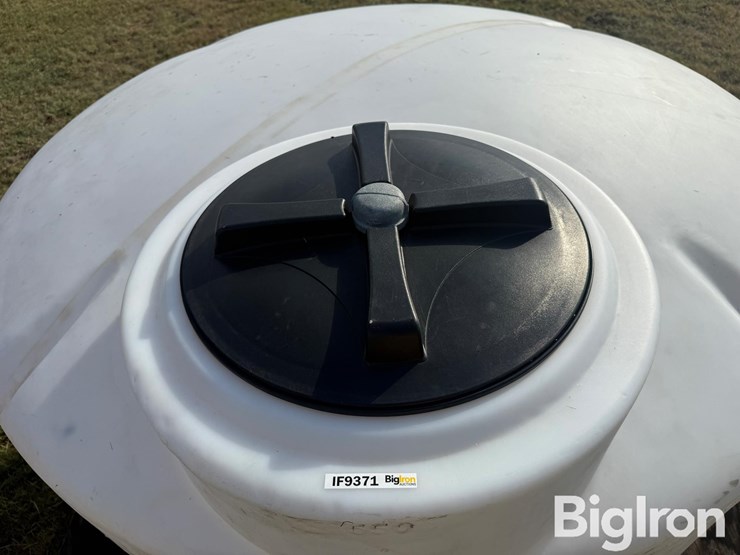 550-gal-skid-mounted-poly-tank-image-9