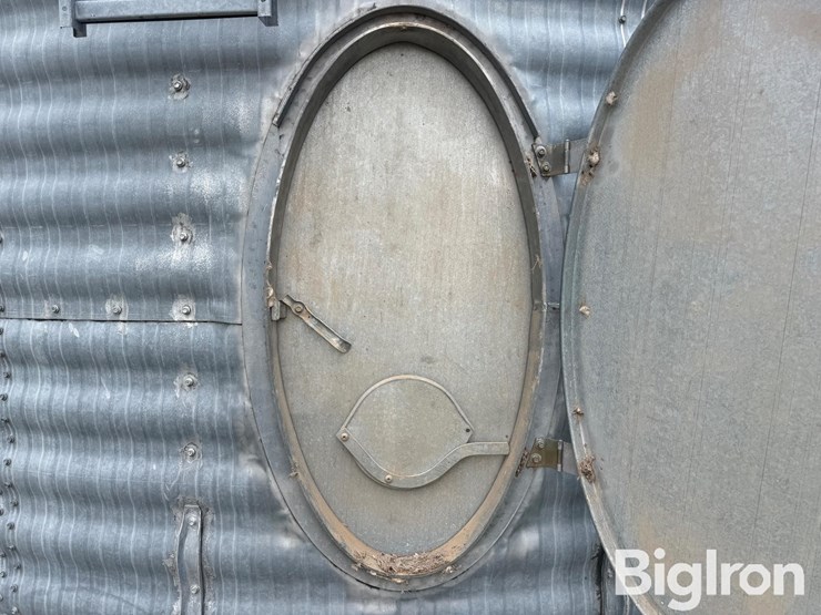 behlen-7,000-bushel-grain-bin-image-12