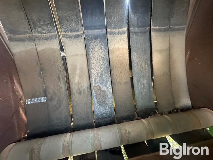 1998-john-deere-566-image-16