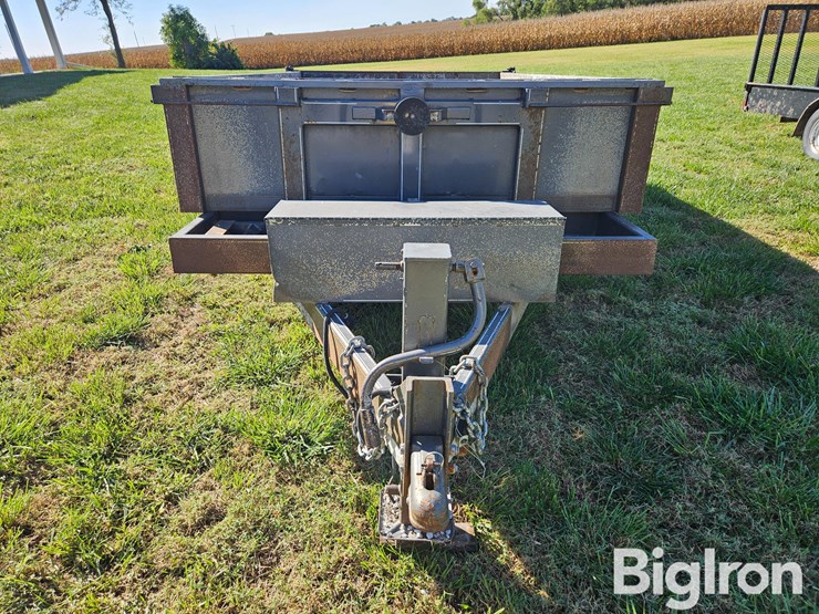 2006-titan-trailer-image-2