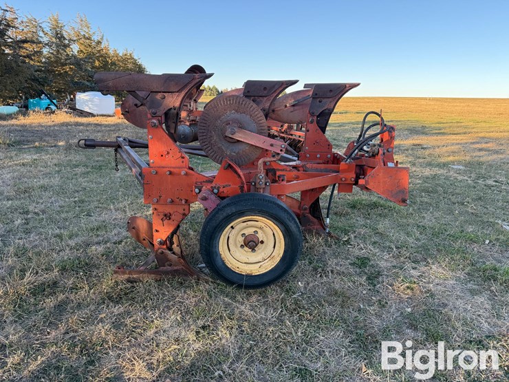 massey-ferguson-57-image-4