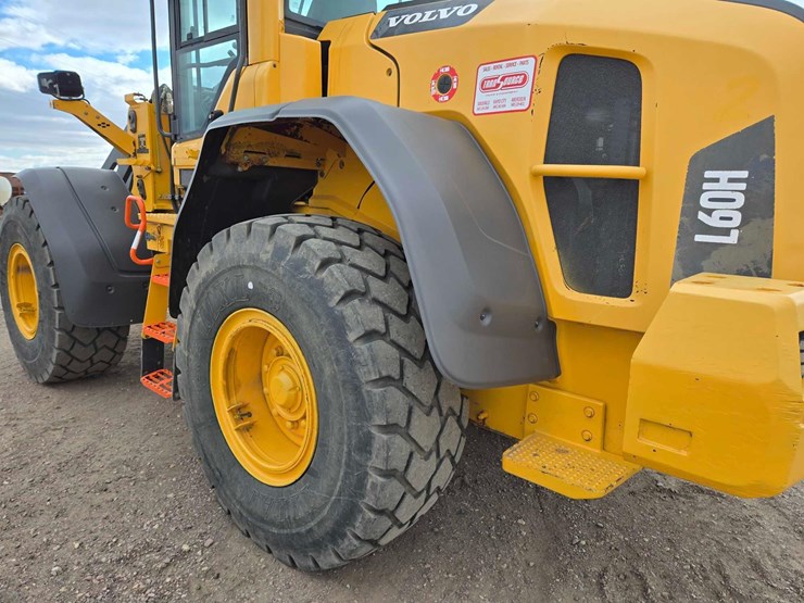 2022-volvo-l60h-image-8