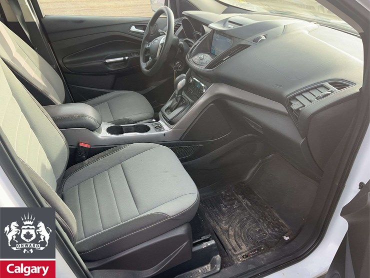 2016-ford-escape-image-17