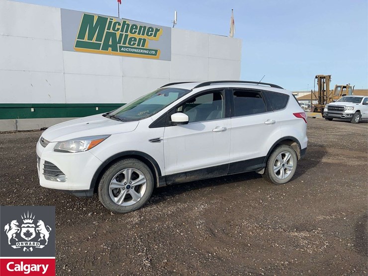 2016-ford-escape-image-1