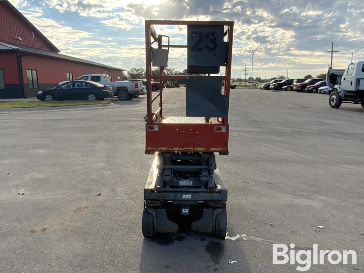 2013-skyjack-sjiii3219-image-6