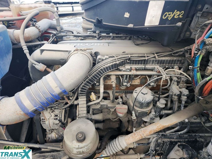 2019-peterbilt-579-image-19