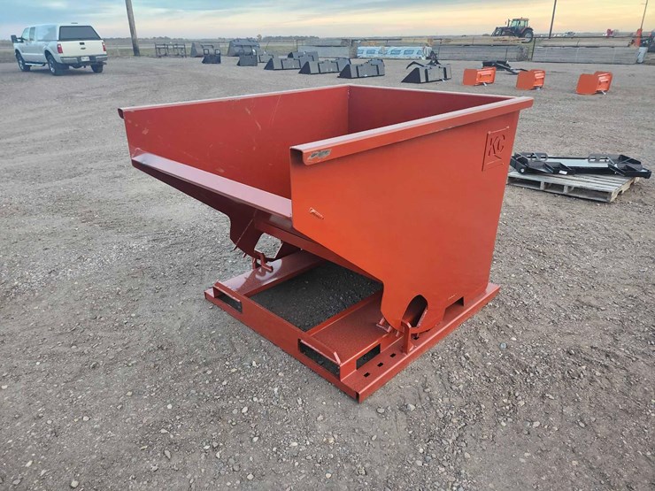 self-dumping-hopper-with-fork-pockets-image-1