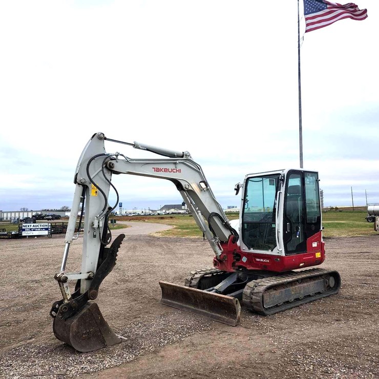 2015 Takeuchi TB260 Mini Excavator