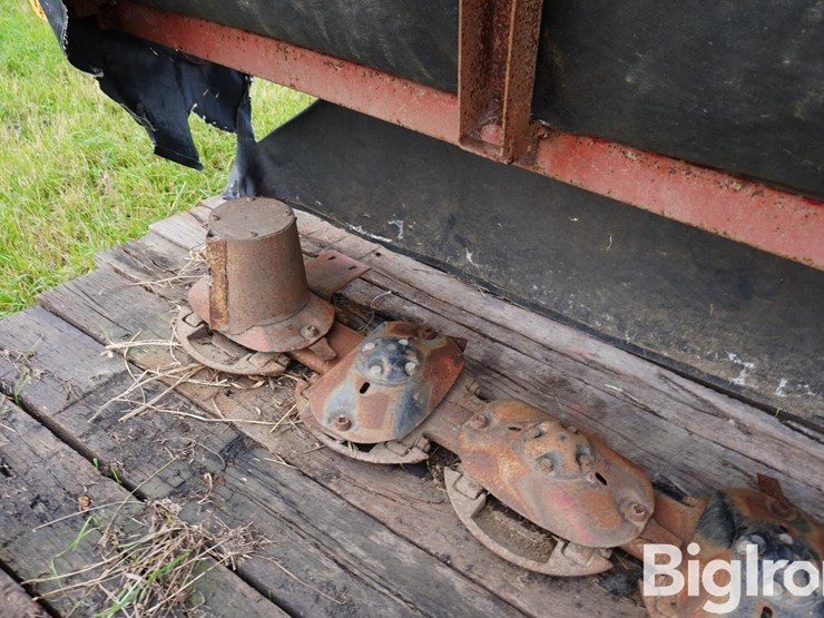 new-holland-616-image-17