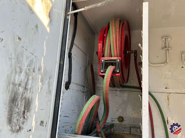 2017-ford-f550-xl-image-49