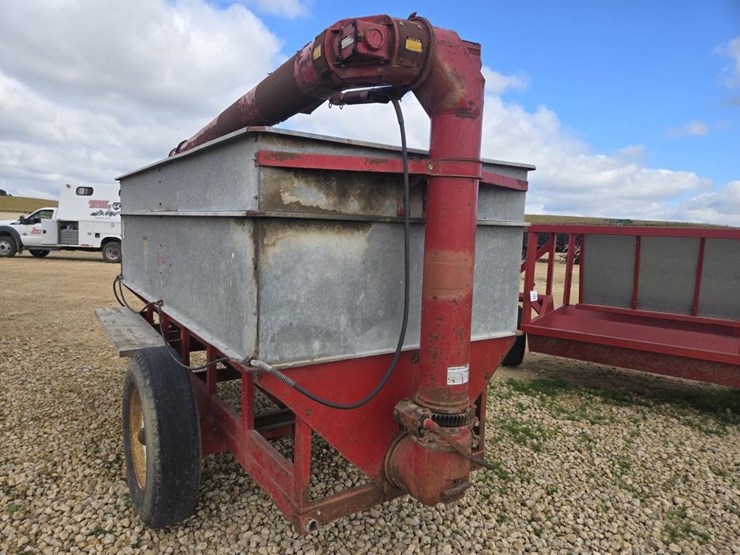 #5823-•-heider-4-ton-auger-wagon-image-6
