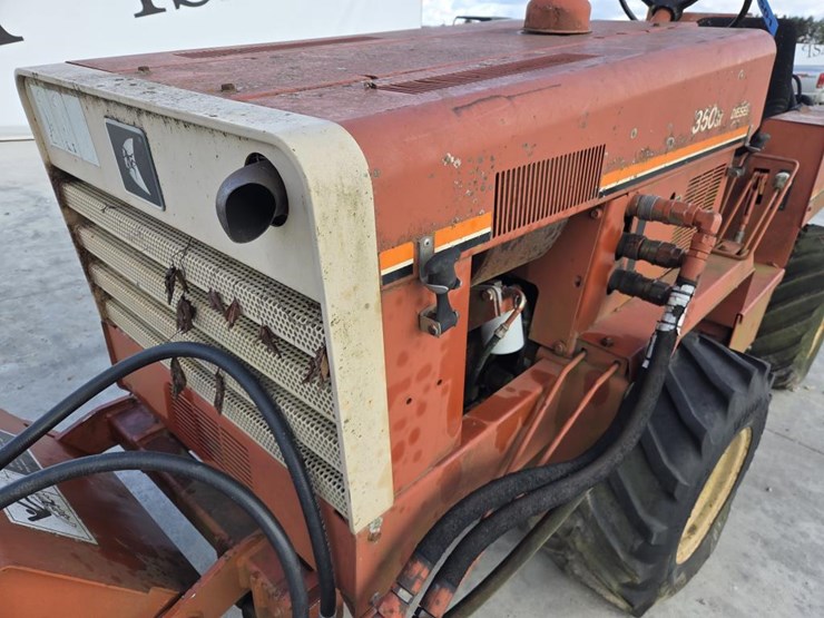 ditch-witch-350sx-image-14