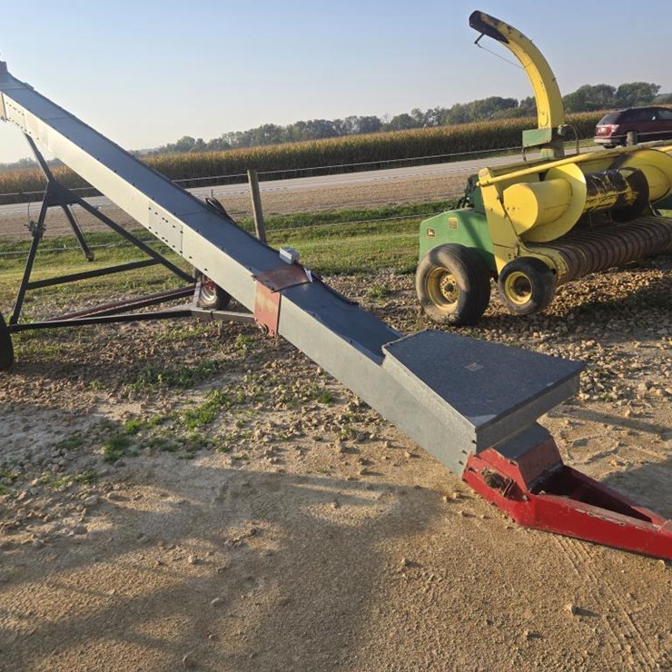 #5843 • 10 X 27 BELT CONVEYOR AUGER