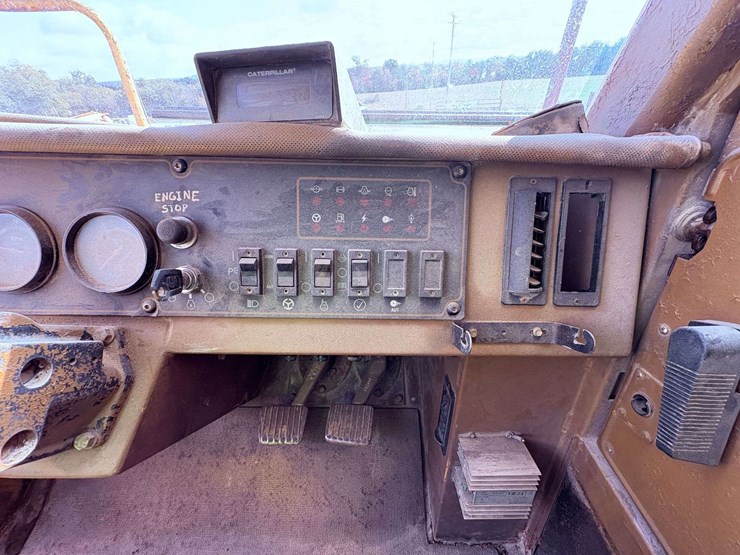 1995-caterpillar-769c-image-35