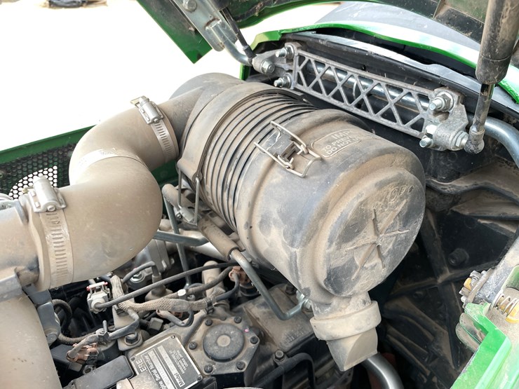 john-deere-3032e-image-57