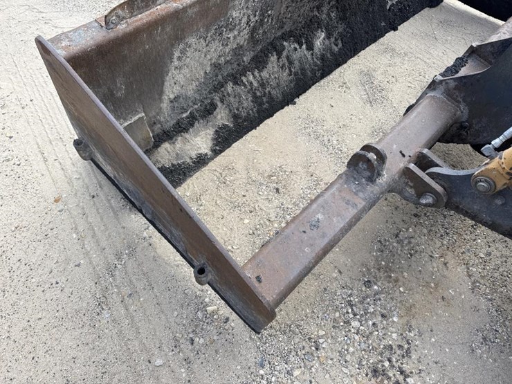 2007-case-570m-xt-image-20