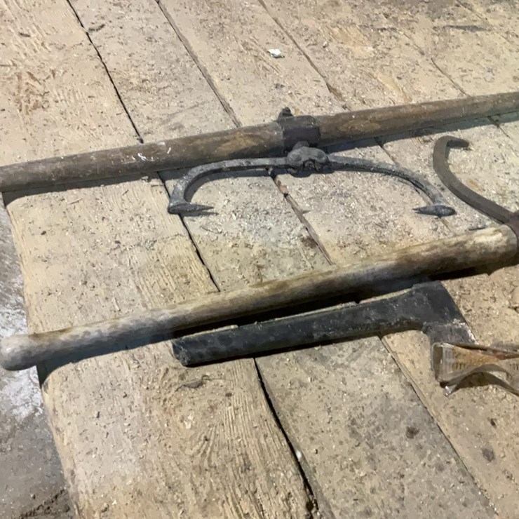 #149 • Log Carrier and Cant Hook