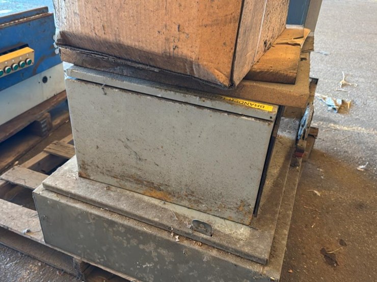 #227-•-electrical-boxes-image-9