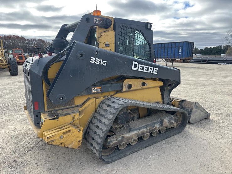 2019-deere-331g-image-5