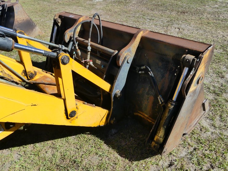jcb-3cx-image-12