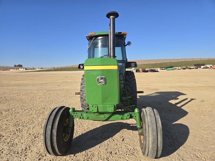 john-deere-4630-image-2