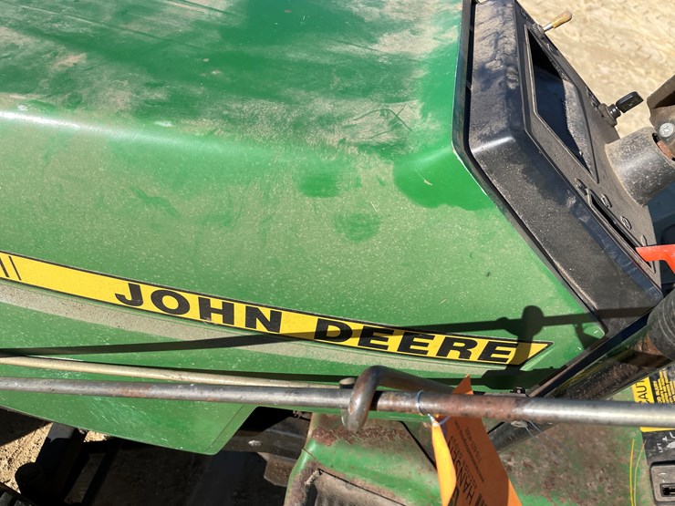 john-deere-185-image-10