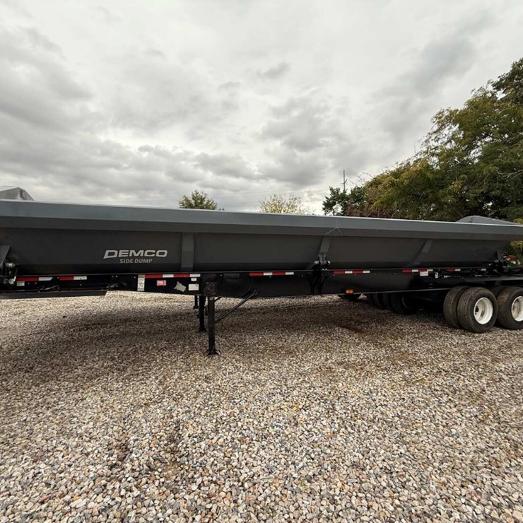 2022 DEMCO SIDE DUMP