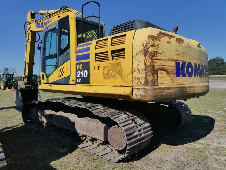 2015-komatsu-pc210-lc-image-4