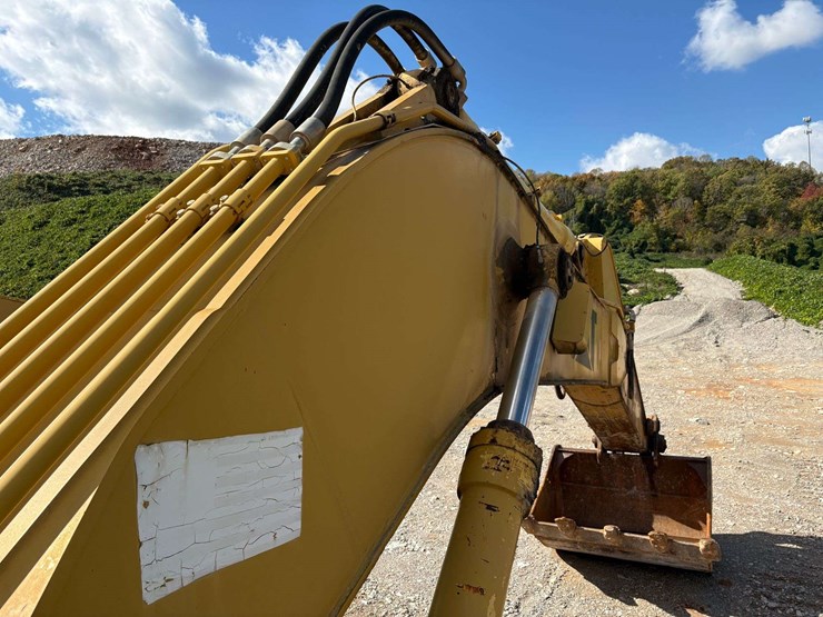 1999-caterpillar-375l-image-50