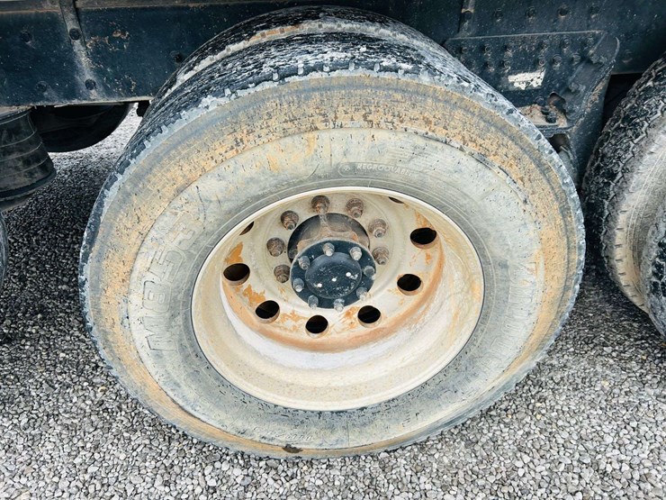 kenworth-t800-image-13