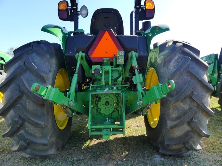 2022-john-deere-5055e-image-5