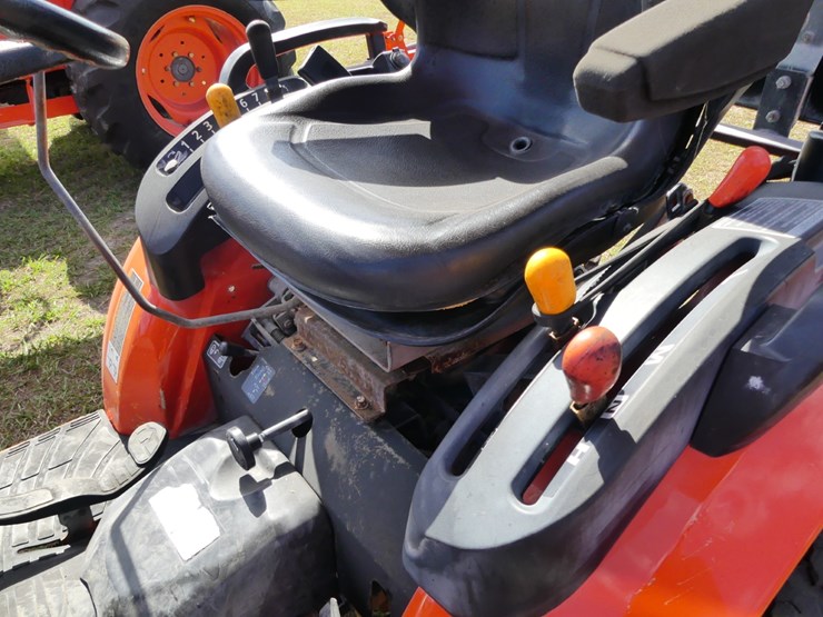 kubota-b2301-image-12