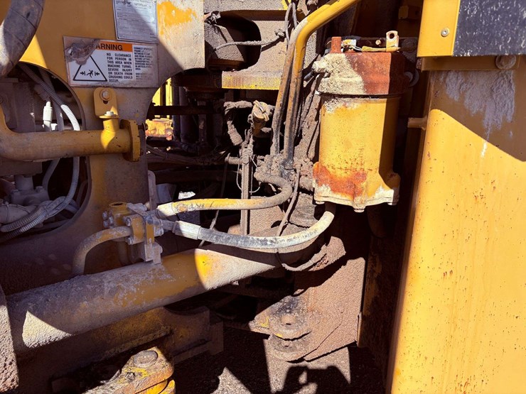 2001-caterpillar-988g-image-18