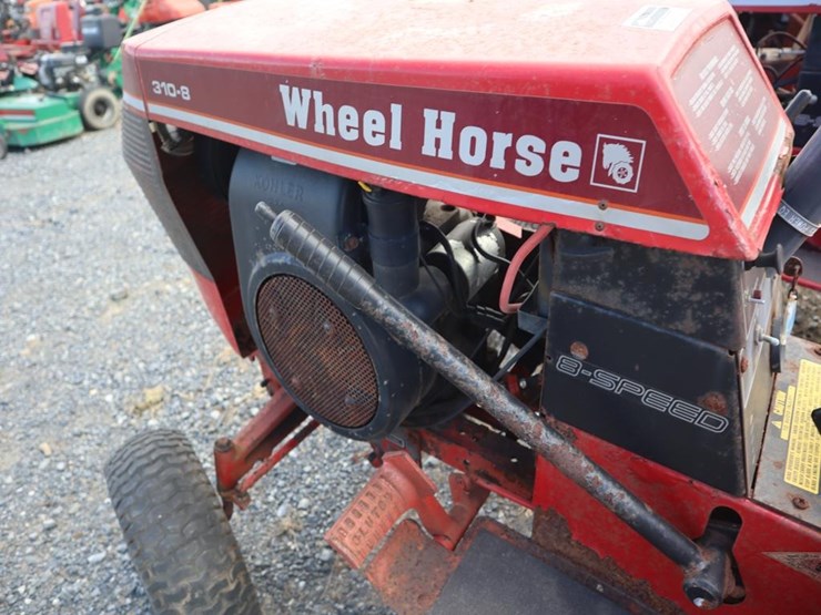 wheel-horse-lawn-&-garden-tractor-image-14