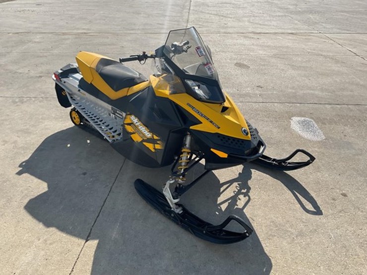 #68-•-2009-ski-doo-mxz-adrenaline-600-ho-etec-snowmobile-image-7