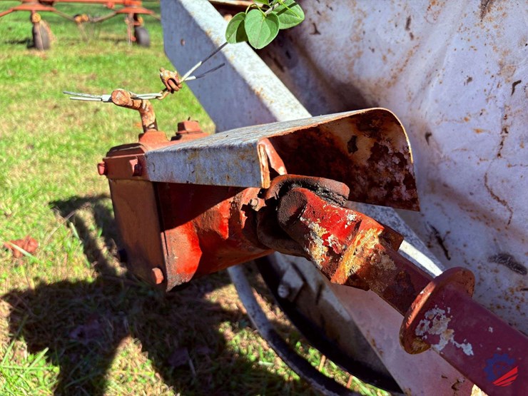 rolabar-side-hay-rake-image-10