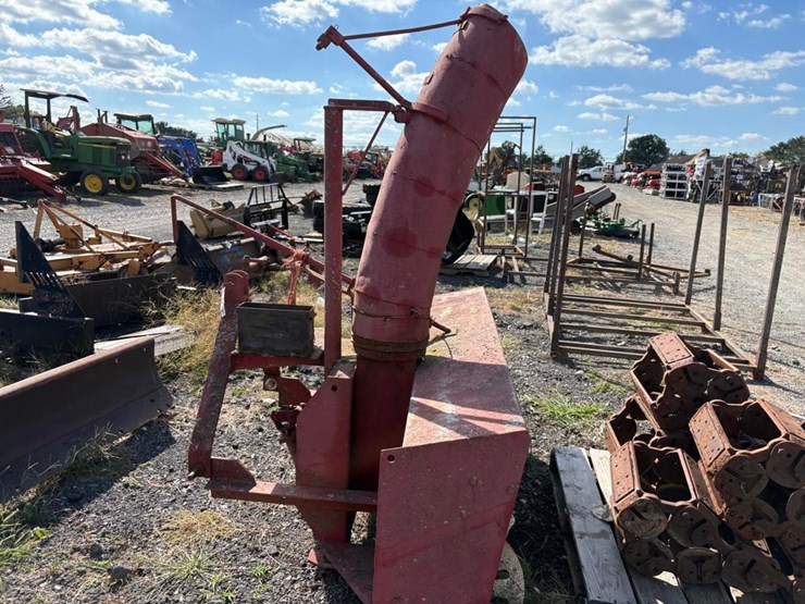 mckee-snowblower-image-4