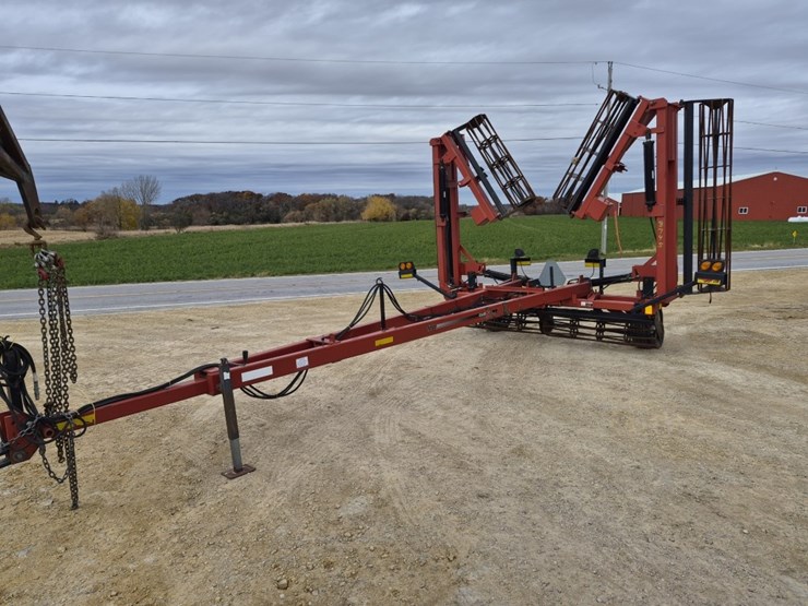 case-ih-crumbler-image-1