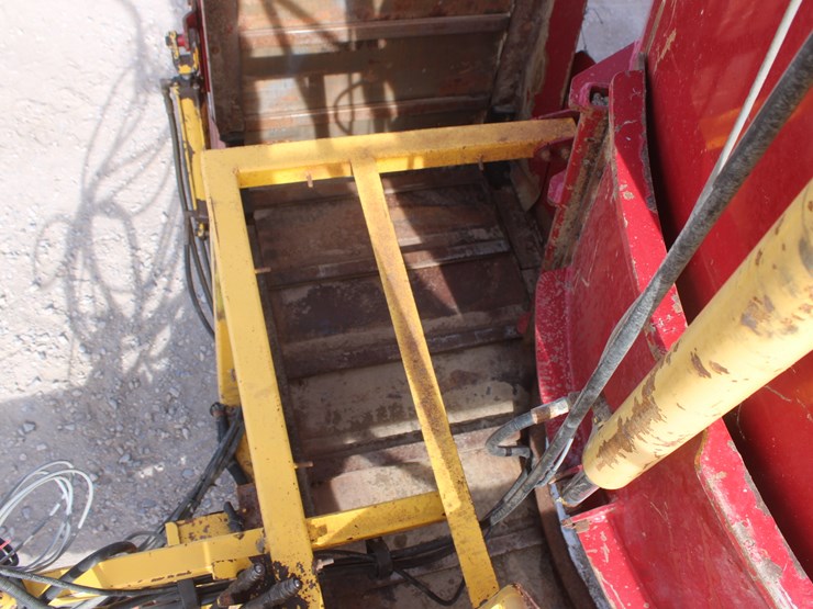 supreme-intl-700t-image-24