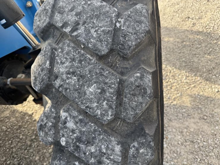 #1460-•-2014-genie-1056-telehandler-image-63