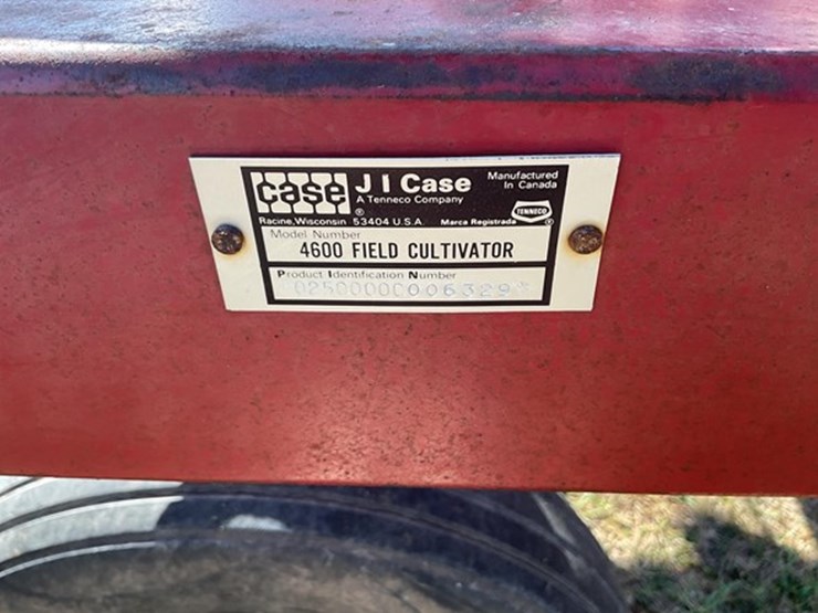 case-ih-4600-image-11