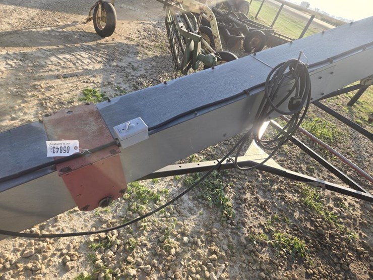 #5843-•-10-x-27-belt-conveyor-auger-image-5