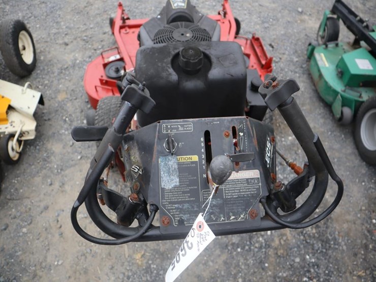 exmark-walk-behind-52in-hydro-mower-image-12