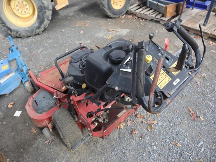 exmark-52in-turf-tracer-walk-behind-mower-image-5