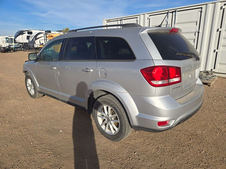 2013-dodge-journey-sxt-image-6