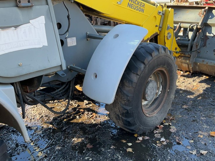 2011-wacker-neuson-750t-image-36